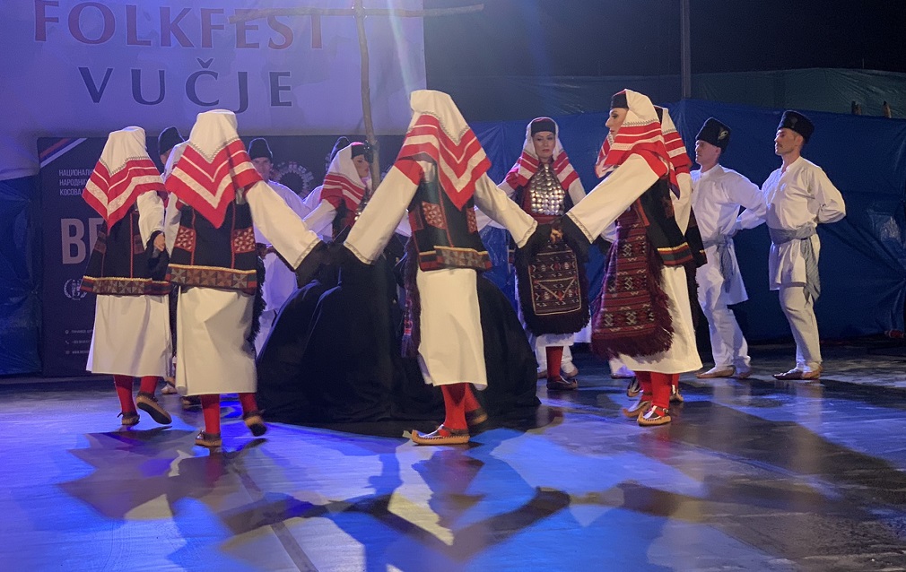 U Vučju održan Festival folklornih ansambala (1)