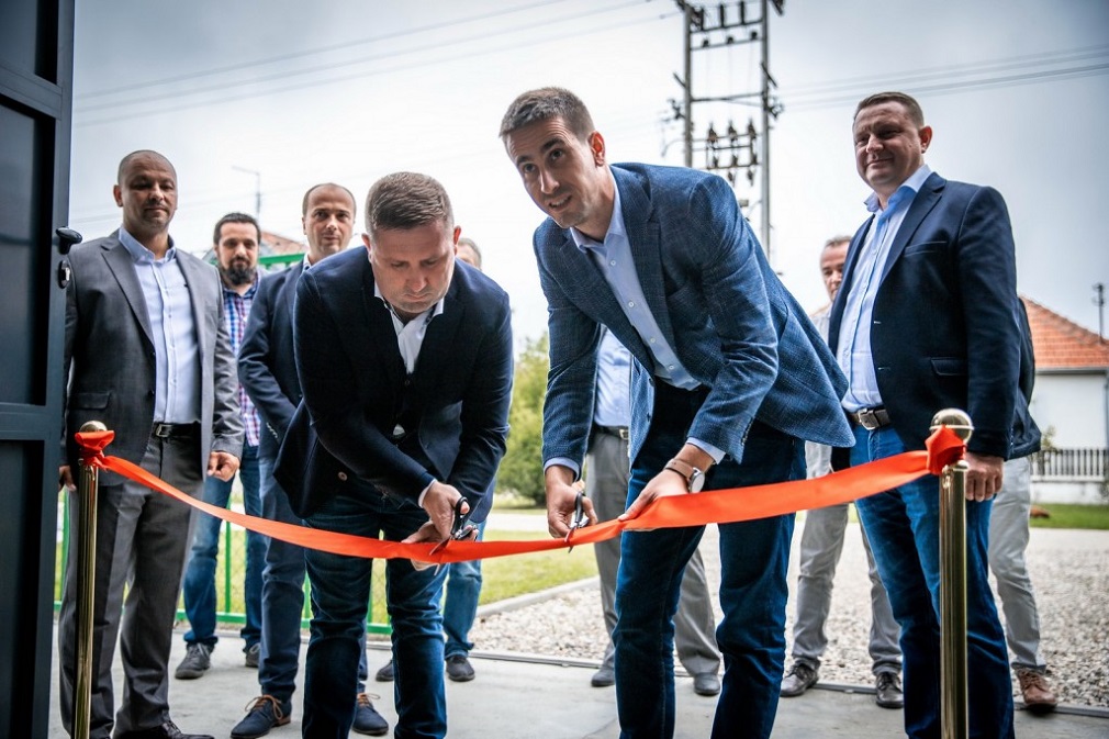 U Bačkom Monoštoru otvorena fabrika za proizvodnju vode (2)