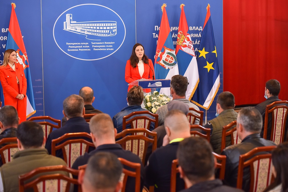 Pokrajina investirala gotovo 314 miliona dinara u nabavku poljoprivredne mehanizacije (2)