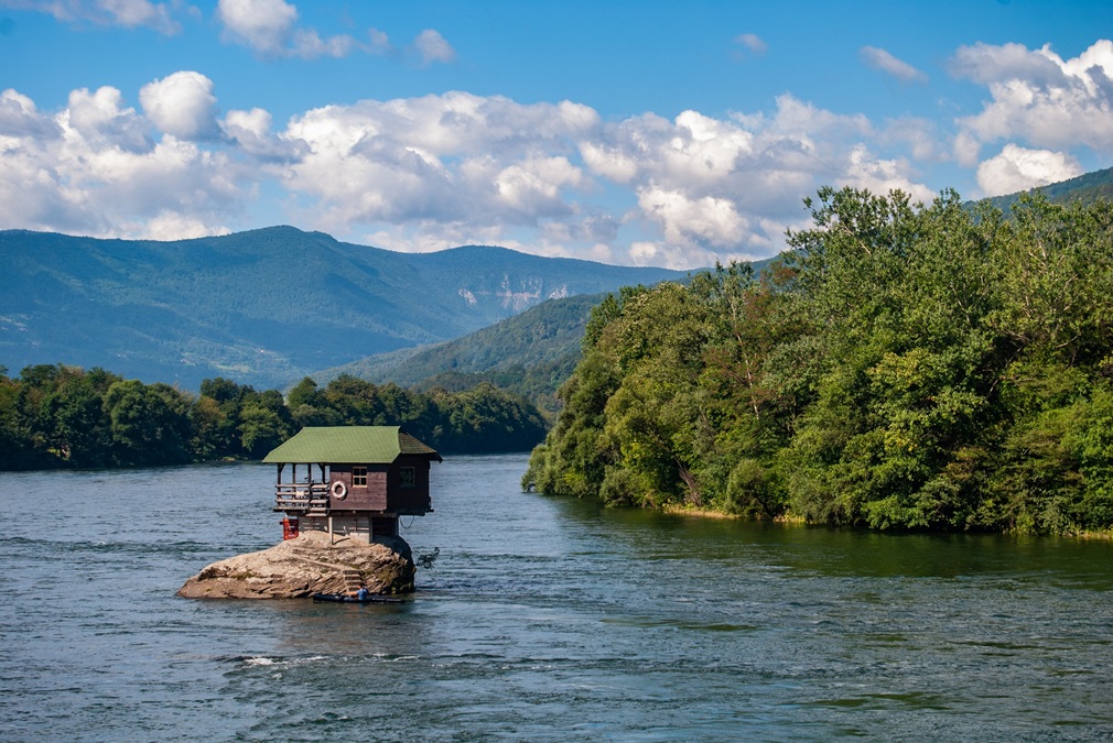 river-5548121_1920